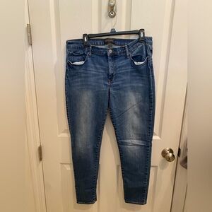 Banana Republic Skinny Jeans. 32/14